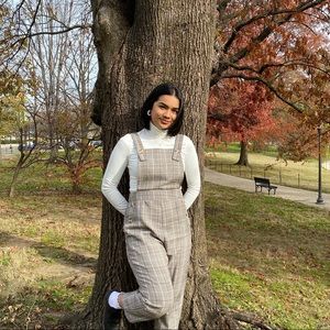 Meet your Posher, Olympia